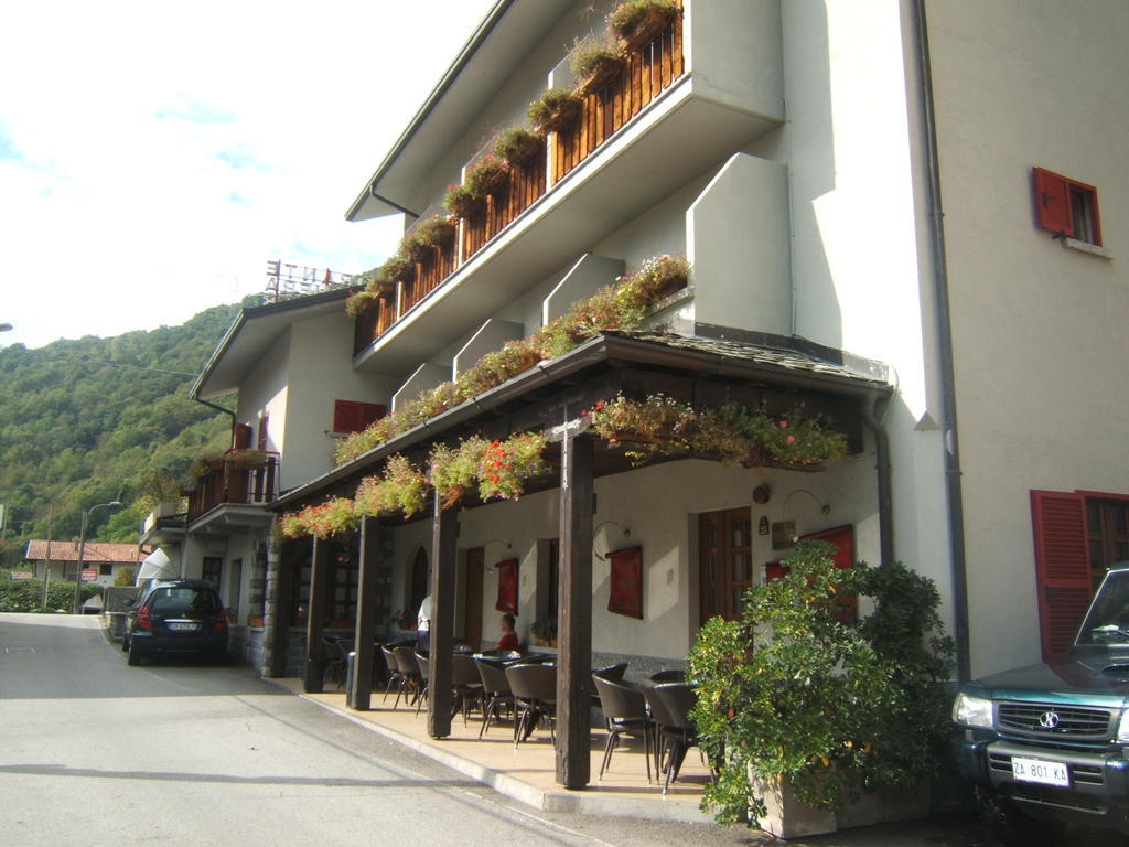 Hotel Berlinghera Sorico Exteriér fotografie