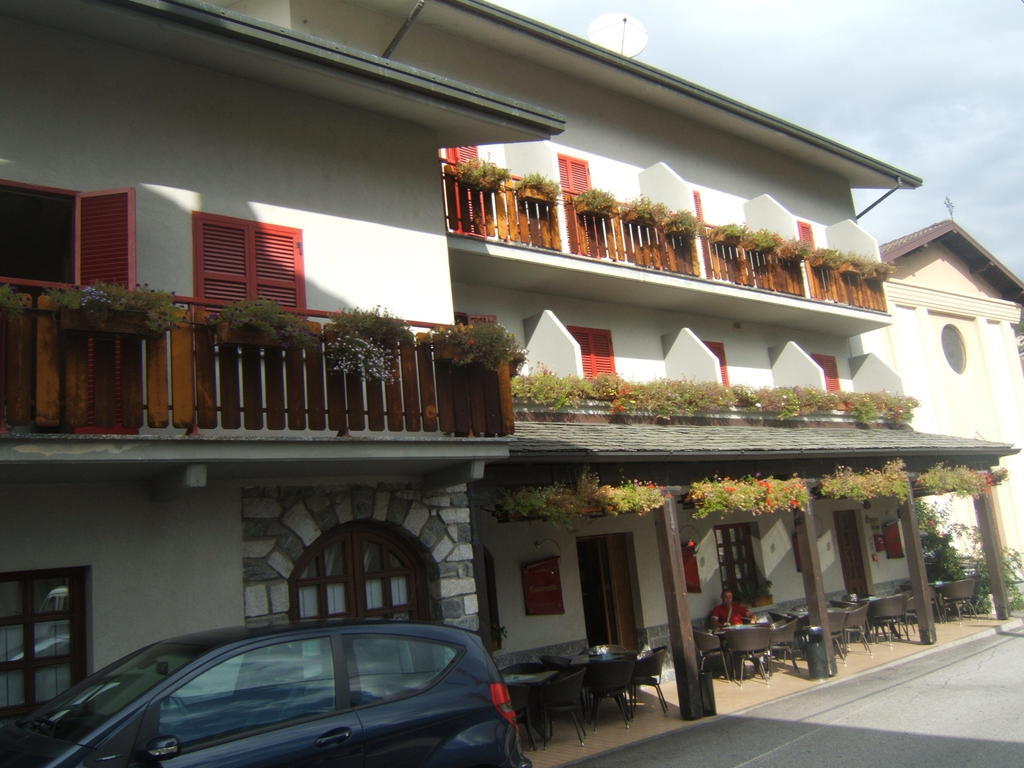 Hotel Berlinghera Sorico Pokoj fotografie